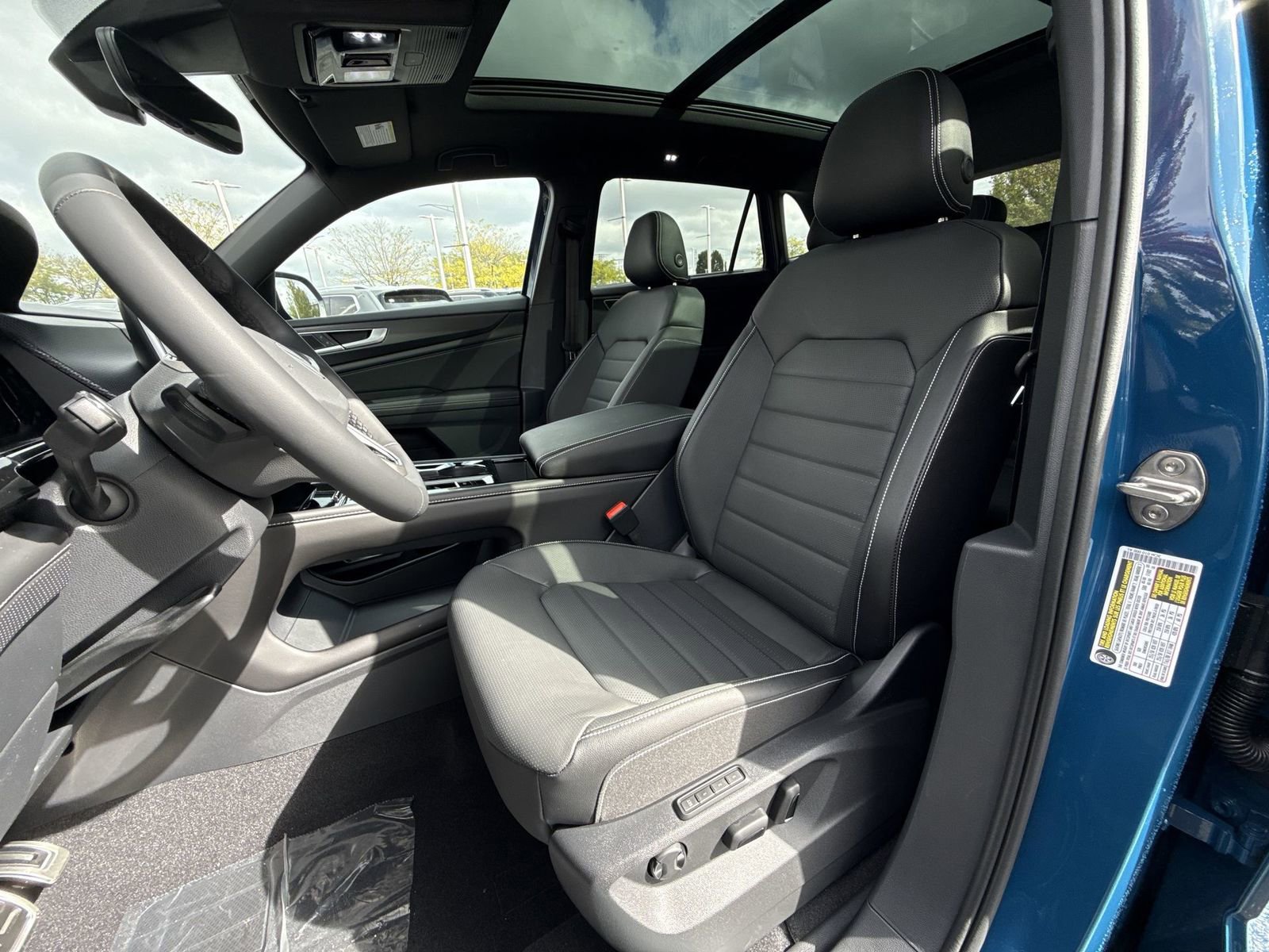 New 2026 Volkswagen Atlas Cross Sport SEL R-Line image 13