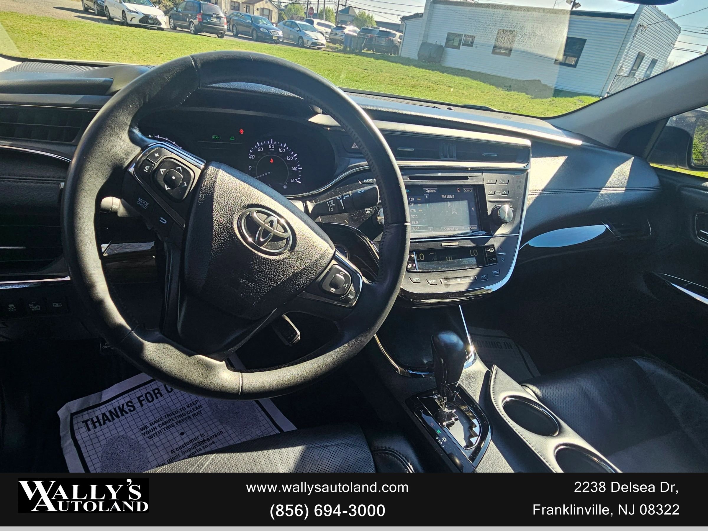 Used 2015 Toyota Avalon Limited FWD image 29