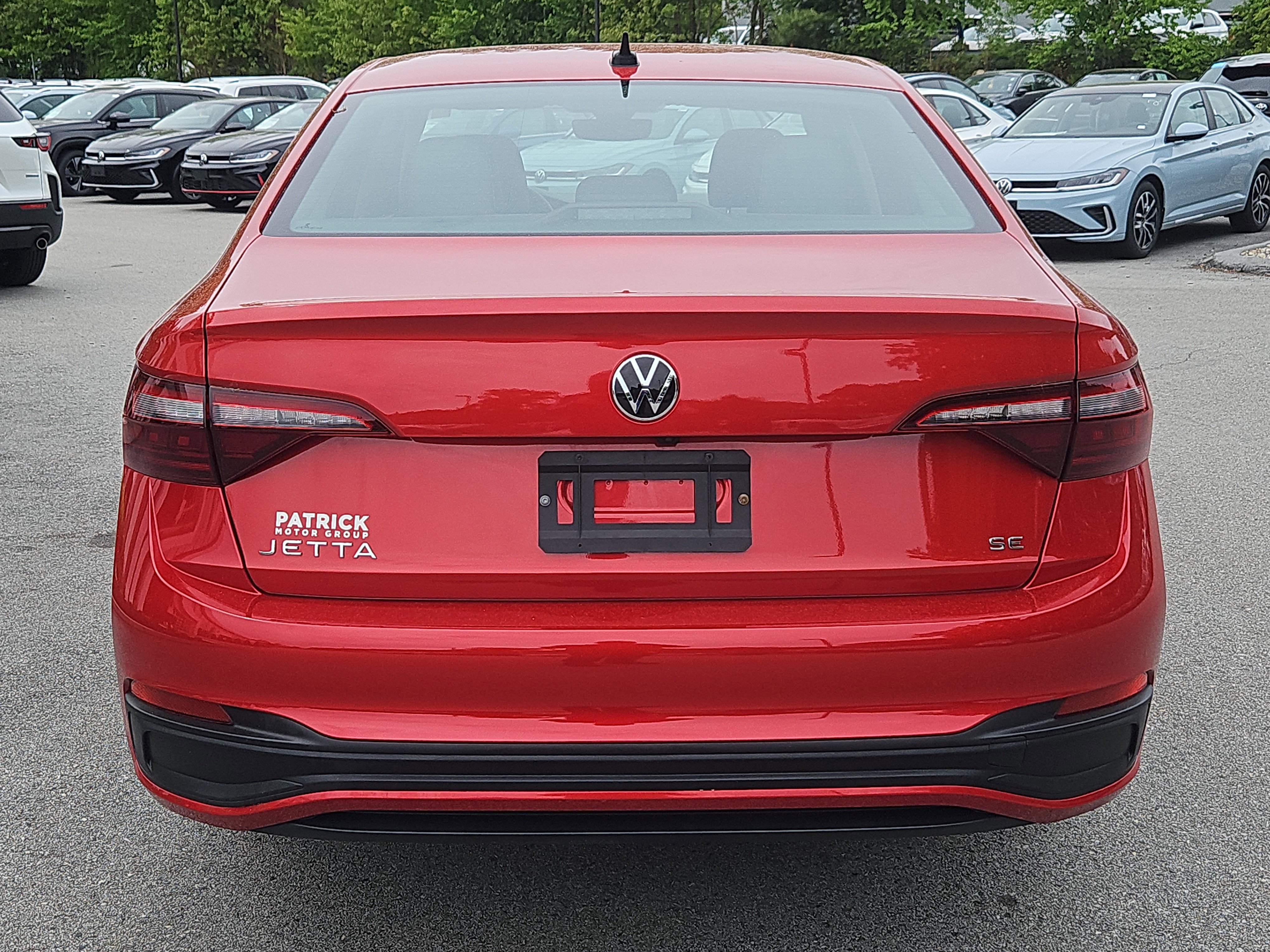 Certified 2023 Volkswagen Jetta SE FWD image 24