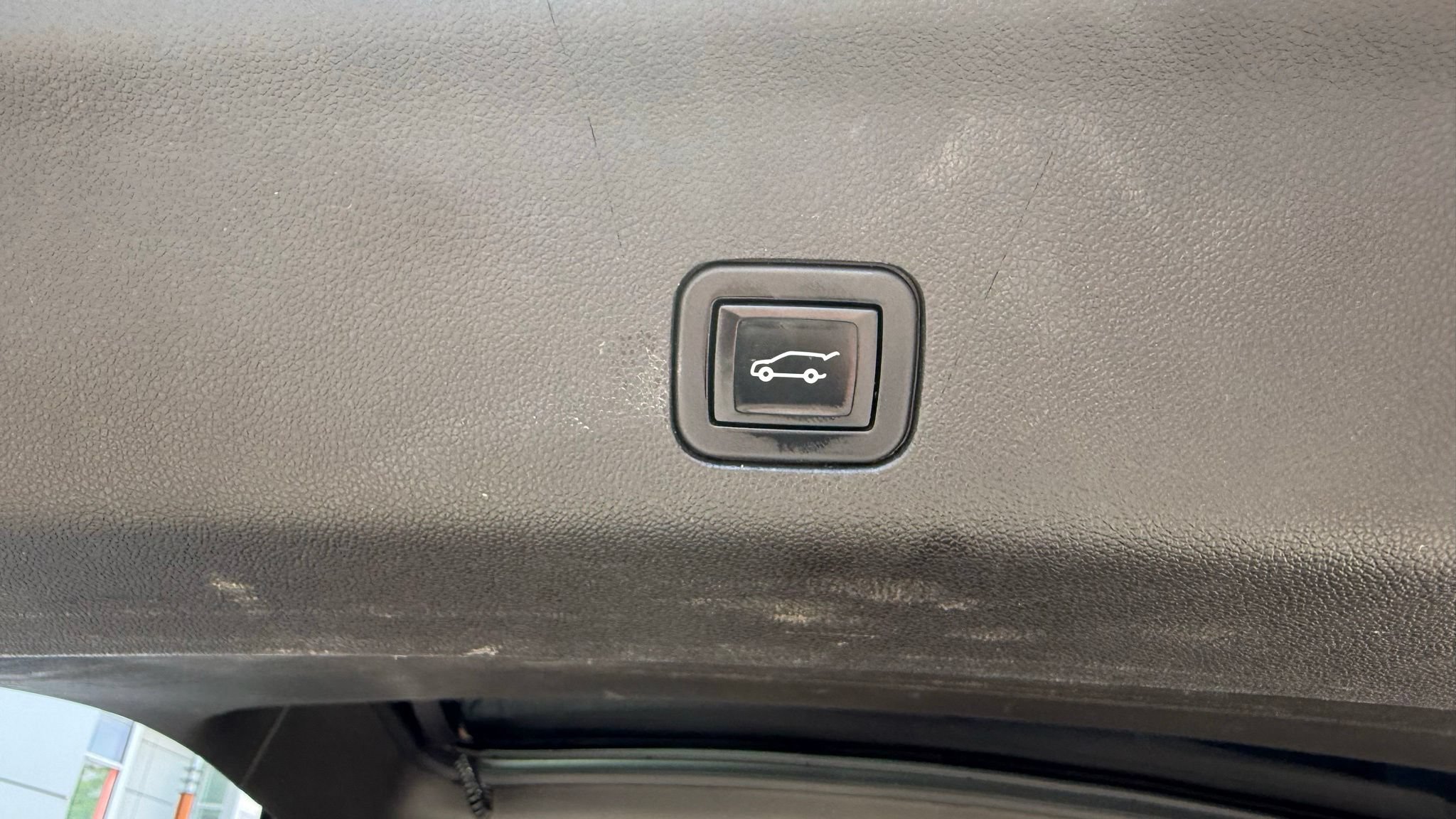 Used 2021 Chevrolet Tahoe High Country AWD/4WD image 34