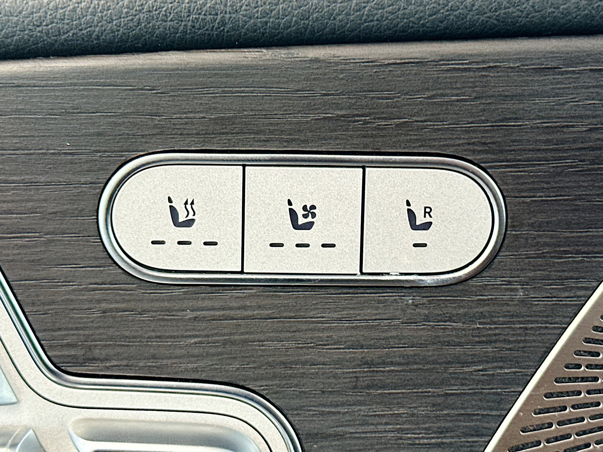 Used 2023 Mercedes-Benz GLS 580 4MATIC image 21