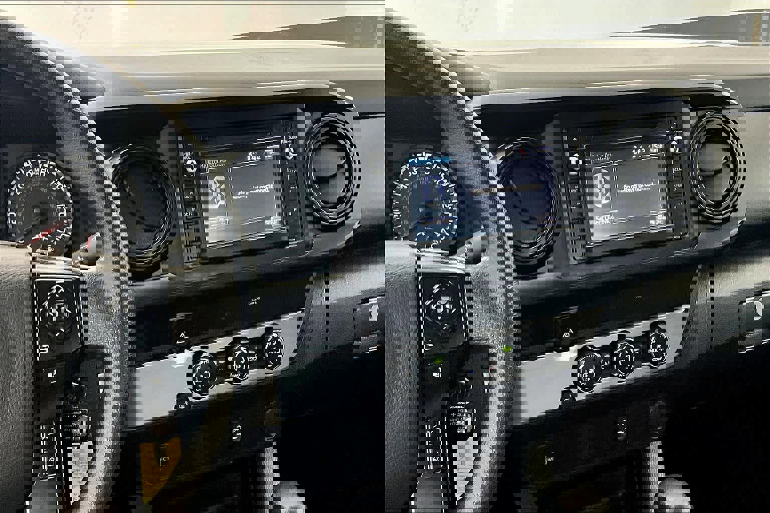 Used 2019 Toyota Tacoma SR image 6