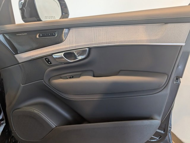 New 2026 Volvo XC90 B6 Ultra image 31
