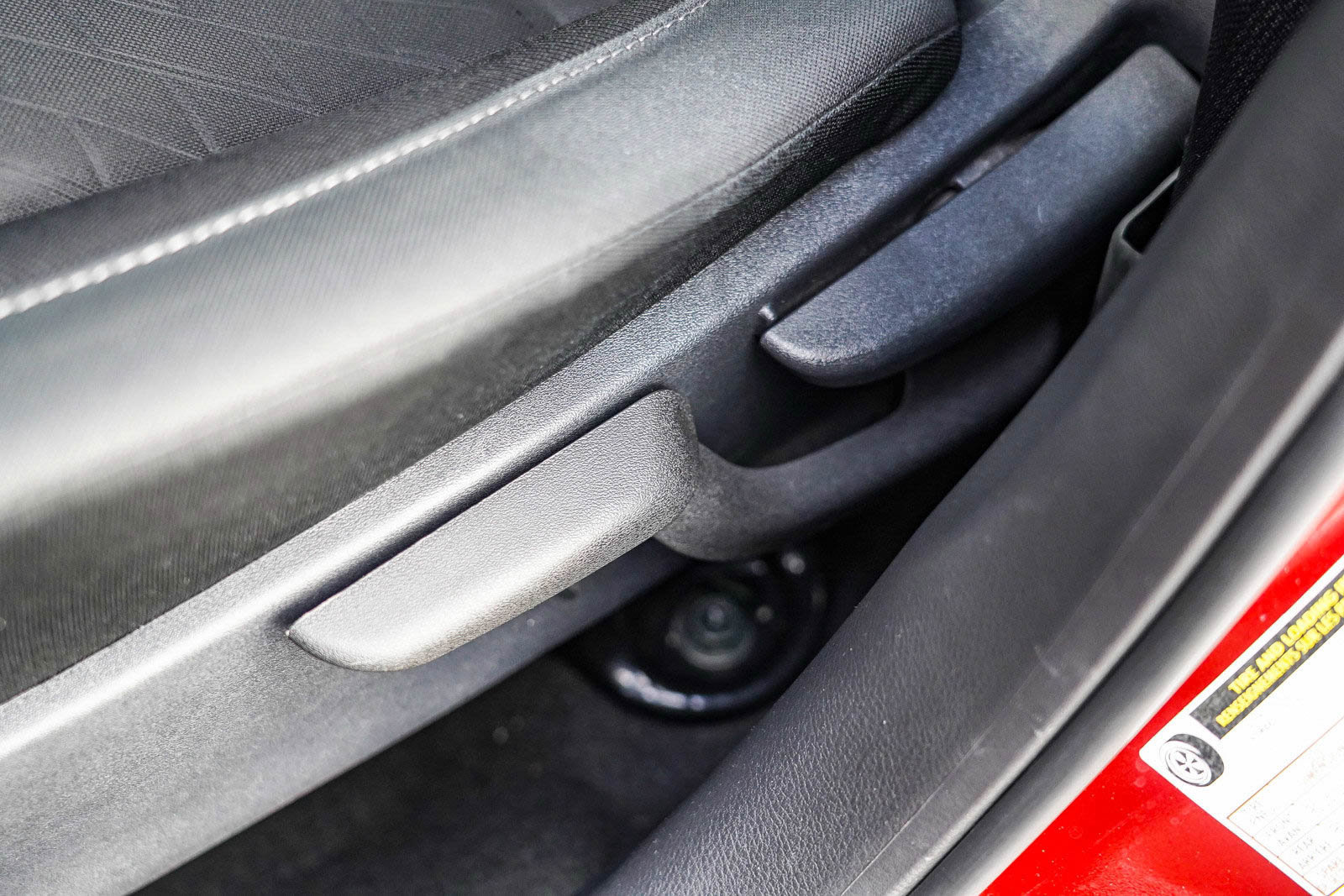 Used 2023 Nissan Kicks SV image 25