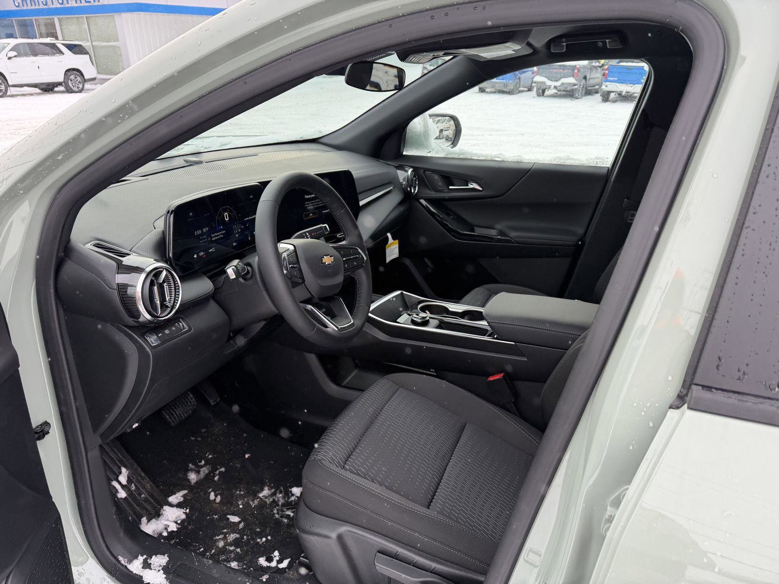 New 2026 Chevrolet Equinox LT image 10