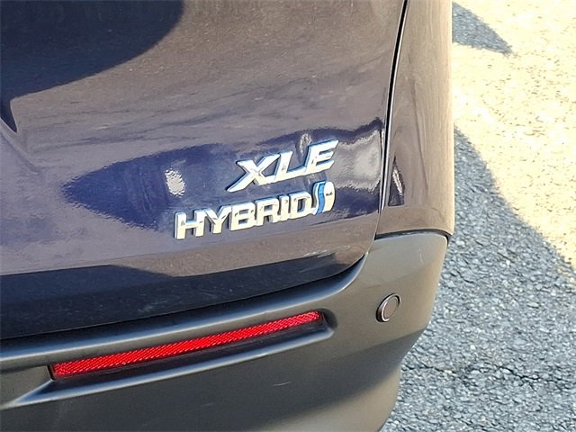 Used 2024 Toyota Sienna XLE image 34