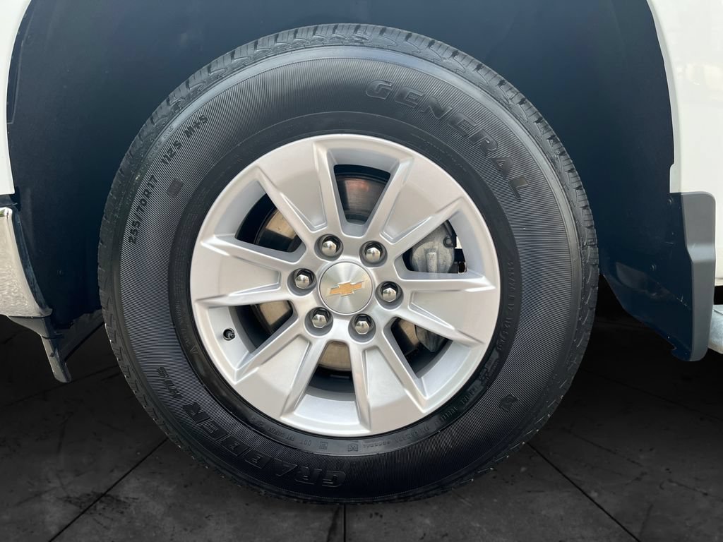 Used 2025 Chevrolet Silverado 1500 W/T RWD image 14