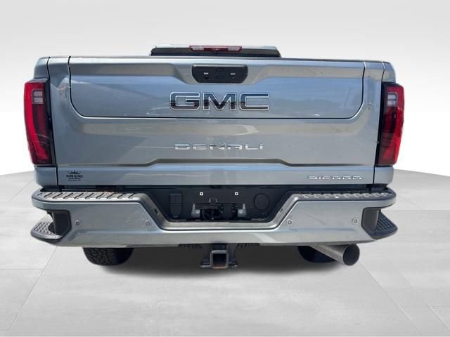 Used 2025 GMC Sierra 3500 Denali Ultimate image 8