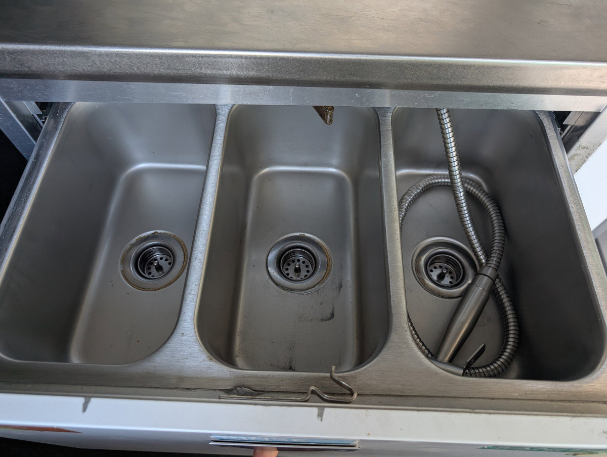 Used 2021 Mercedes-Benz Sprinter 4500 w/ Parking Package image 36