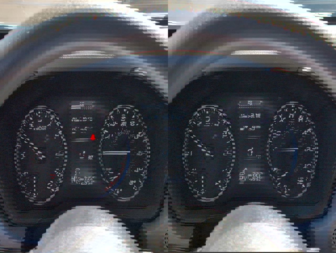 Used 2025 Subaru Crosstrek 2.0i Premium image 19