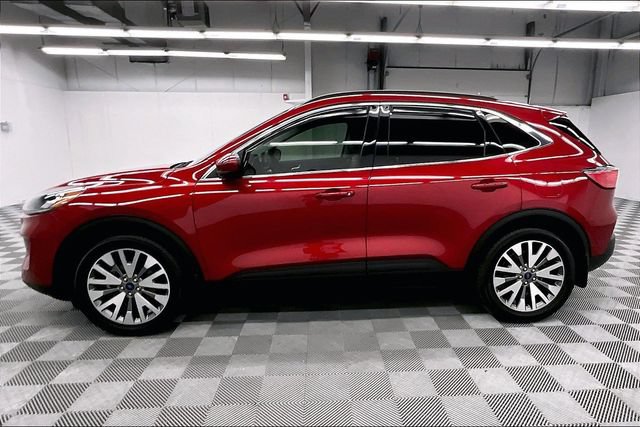 Used 2021 Ford Escape Titanium AWD/4WD image 14