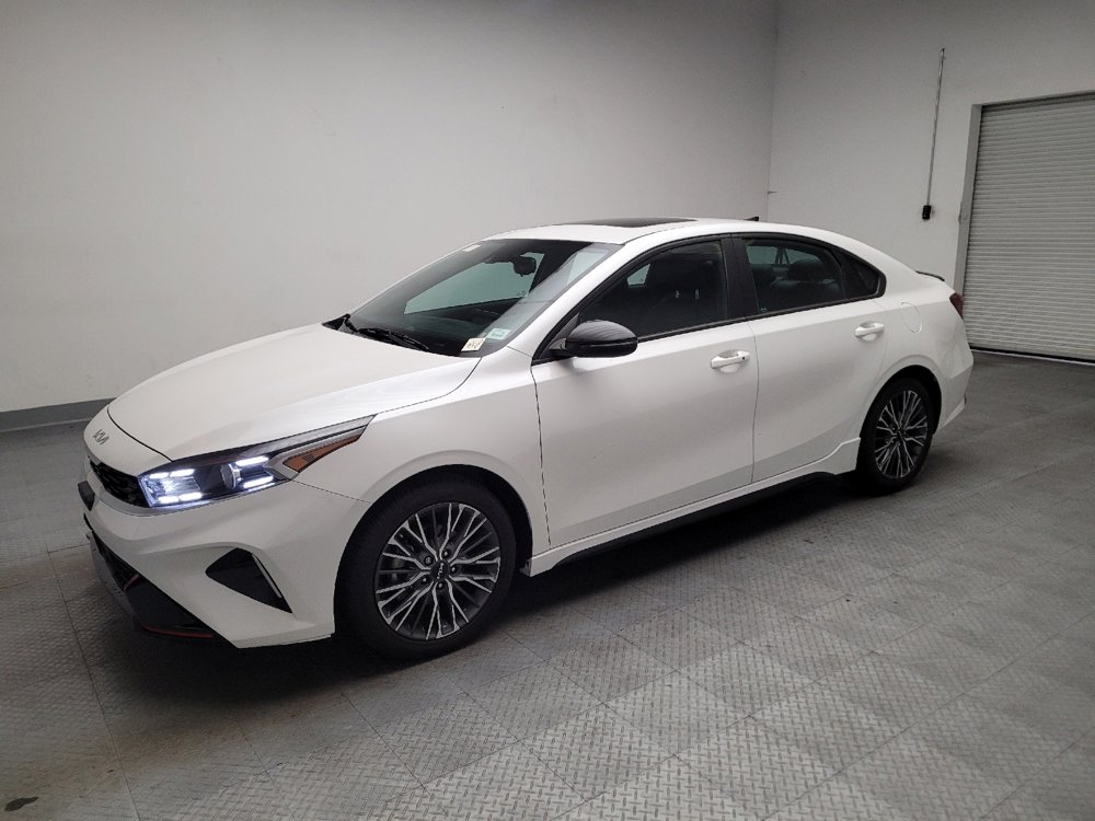 Used 2023 Kia Forte GT-Line w/ GT-Line Premium Package FWD image 2