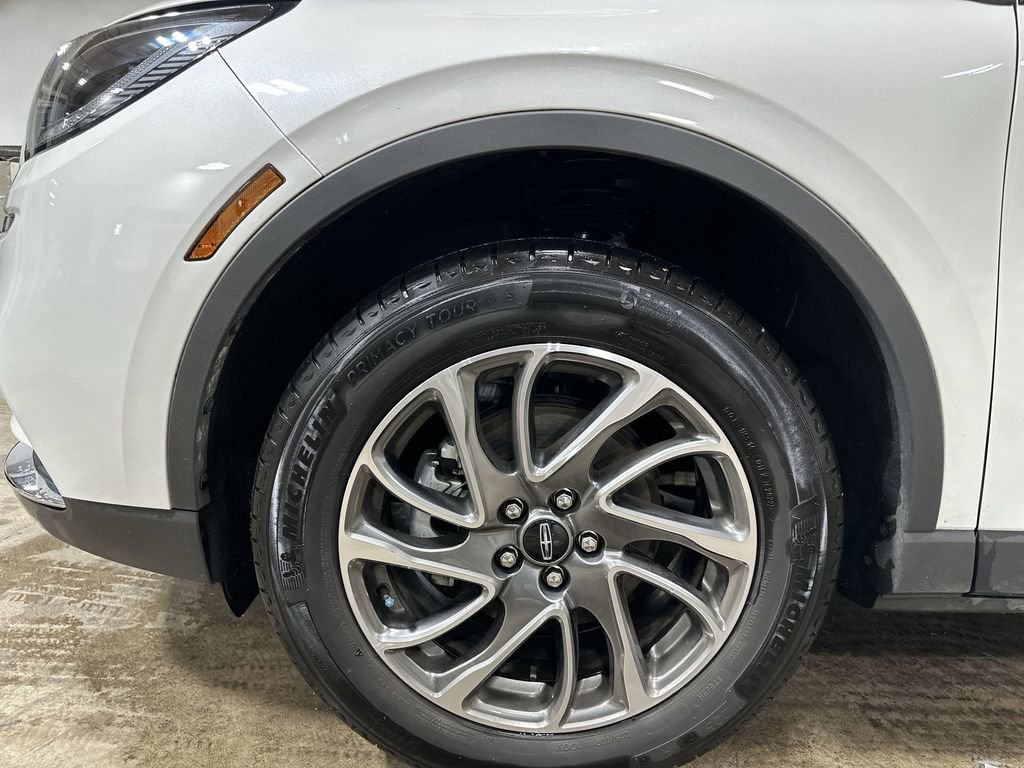 Certified 2022 Lincoln Corsair AWD w/ Equipment Group 101A image 18