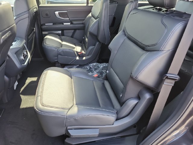 New 2027 Ford Expedition Platinum w/ Stealth Performance Package AWD/4WD image 21