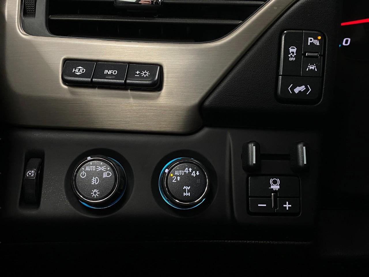 Used 2017 GMC Yukon Denali w/ Open Road Package image 16