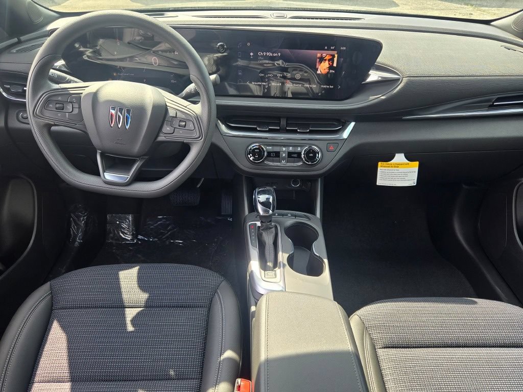 Used 2026 Buick Envista Preferred FWD image 3