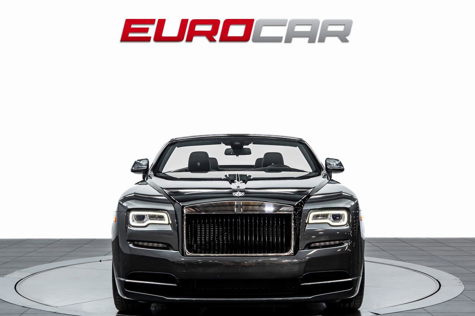 Used 2019 Rolls-Royce Dawn image 10