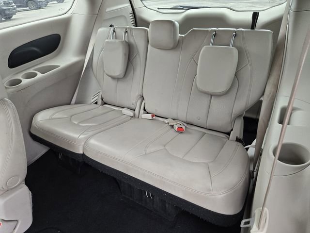 Used 2021 Chrysler Voyager Lxi FWD image 12