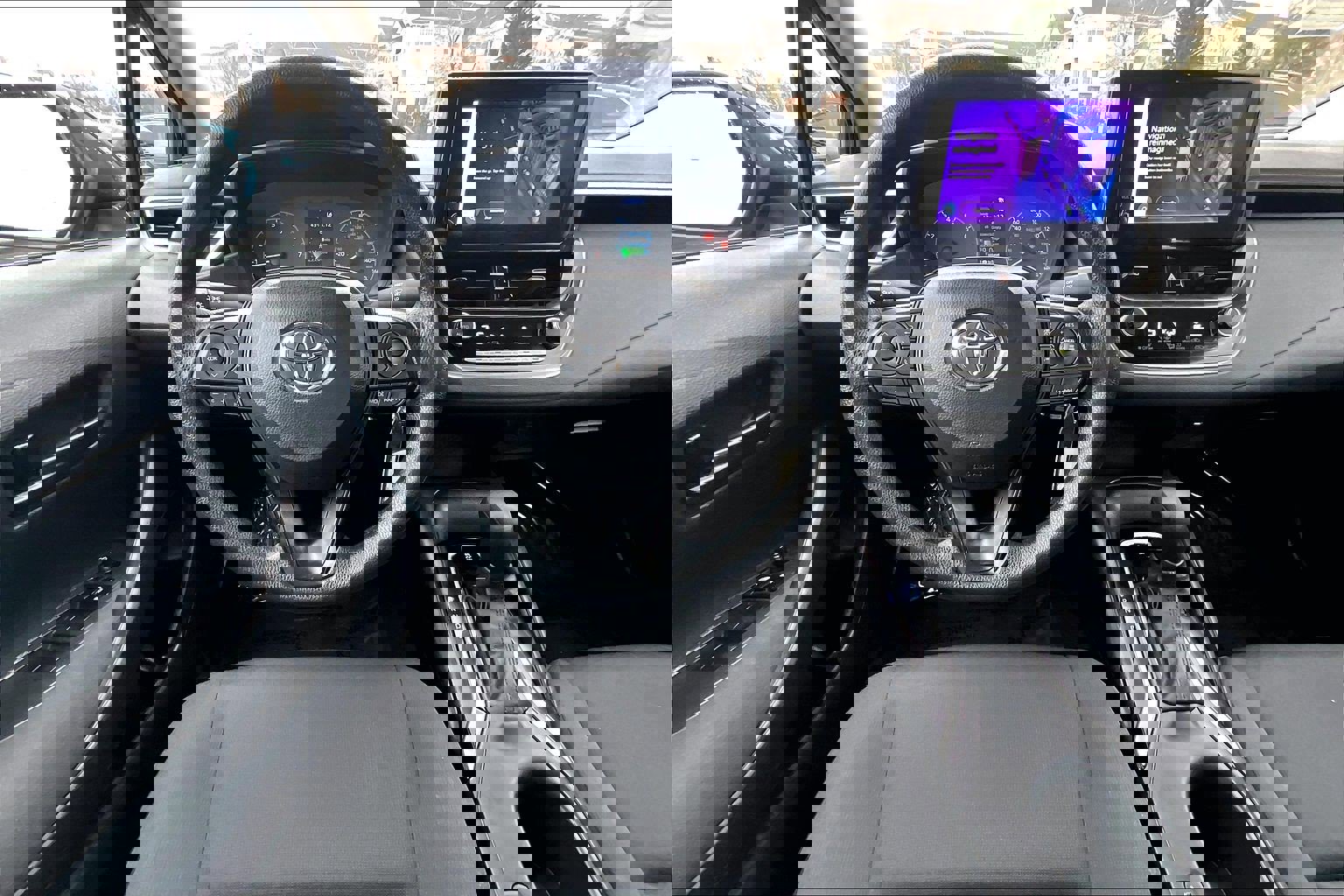 Used 2024 Toyota Corolla LE image 5