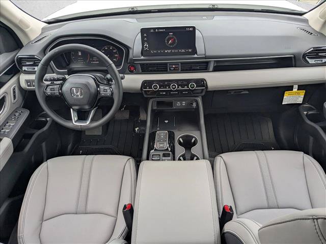 New 2025 Honda Pilot EX-L image 13