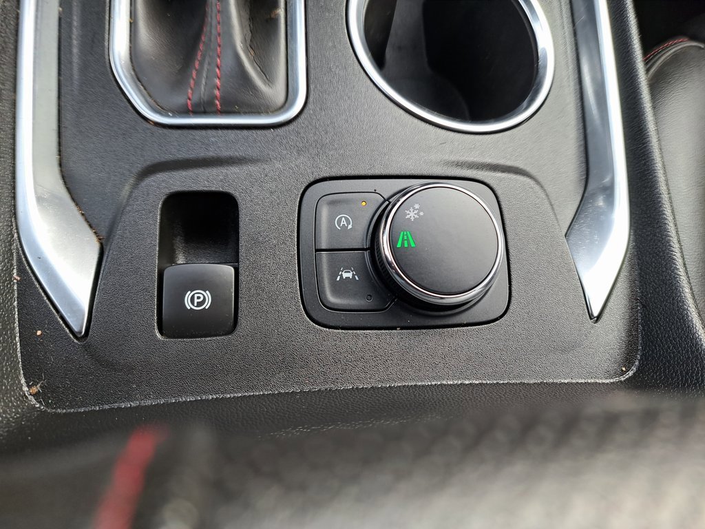 Used 2022 Chevrolet Traverse RS image 18