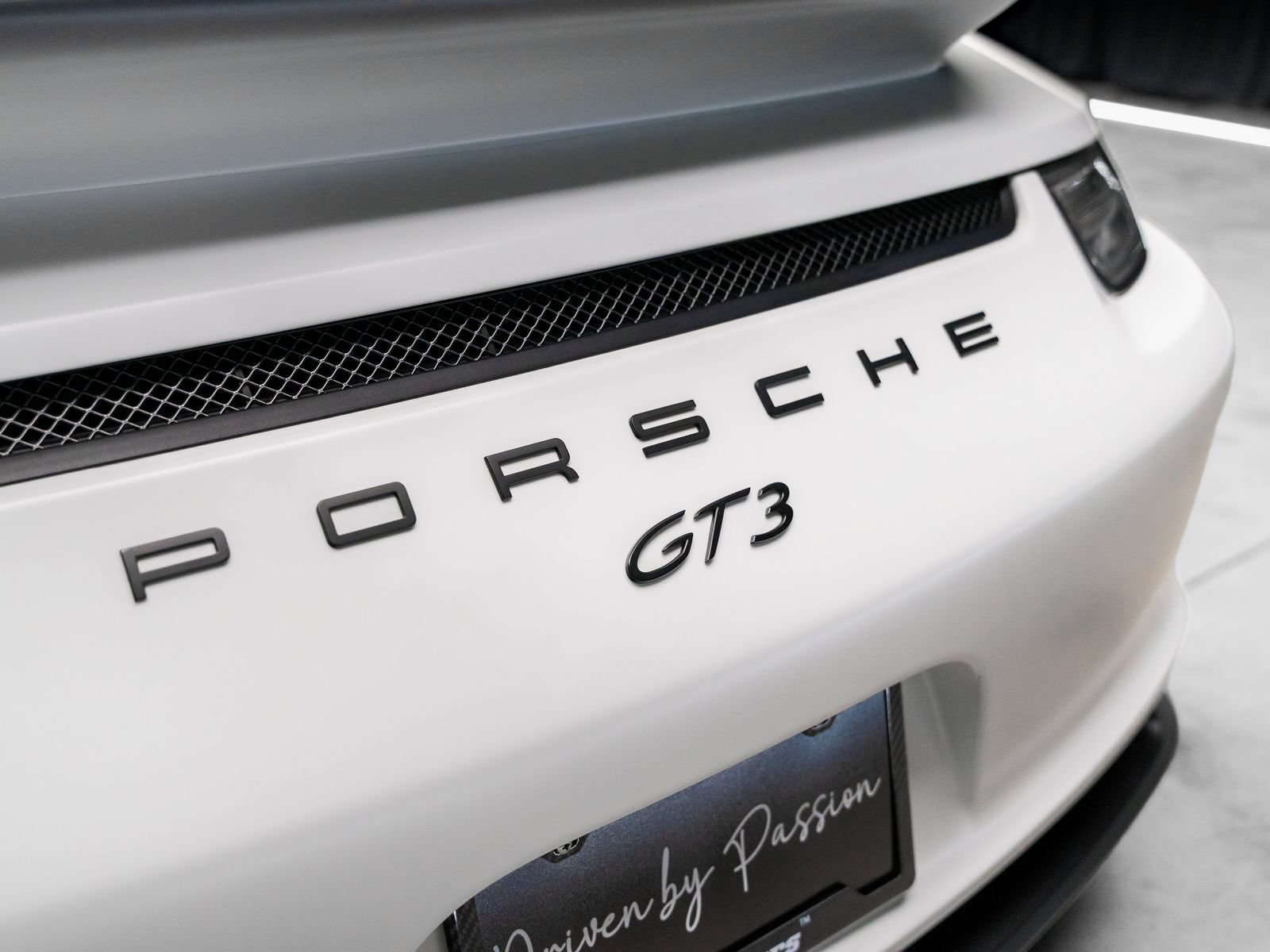 Used 2015 Porsche 911 GT3 w/ Sound Package Plus RWD image 38