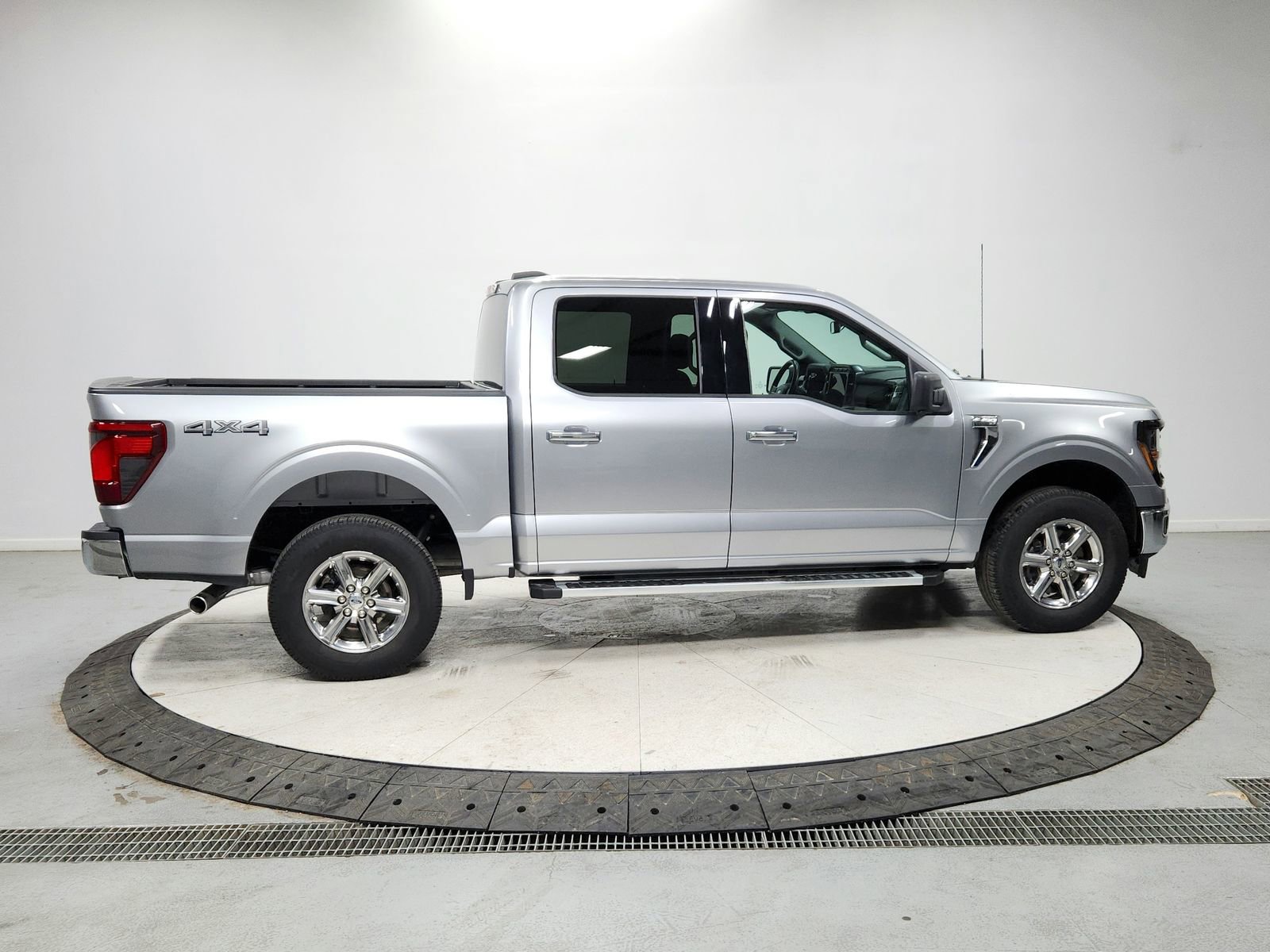 Used 2024 Ford F150 XLT w/ Mobile Office Package AWD/4WD image 8