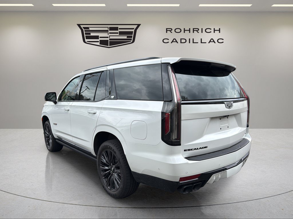 Certified 2023 Cadillac Escalade V w/ LPO, ONYX Package AWD/4WD image 6