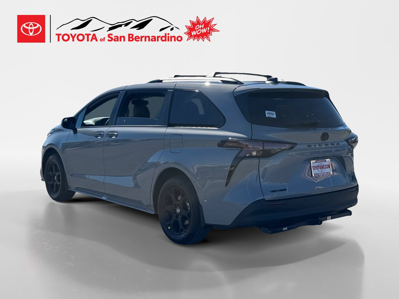 New 2026 Toyota Sienna XLE Woodland Edition AWD/4WD image 3
