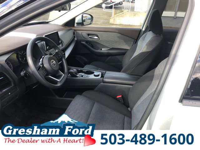 Used 2021 Nissan Rogue SV image 16