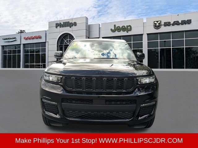 Used 2024 Jeep Grand Cherokee L Limited w/ Black Appearance Package AWD/4WD image 8