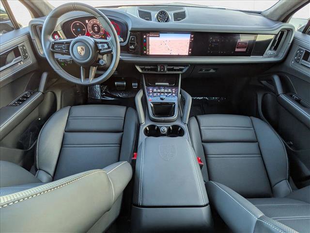 New 2025 Porsche Cayenne GTS image 22