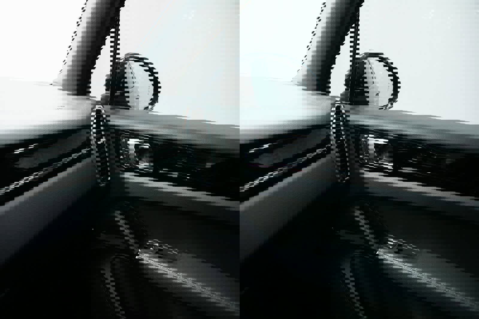 Certified 2023 Porsche Cayenne Platinum Edition w/ Assistance Package image 24