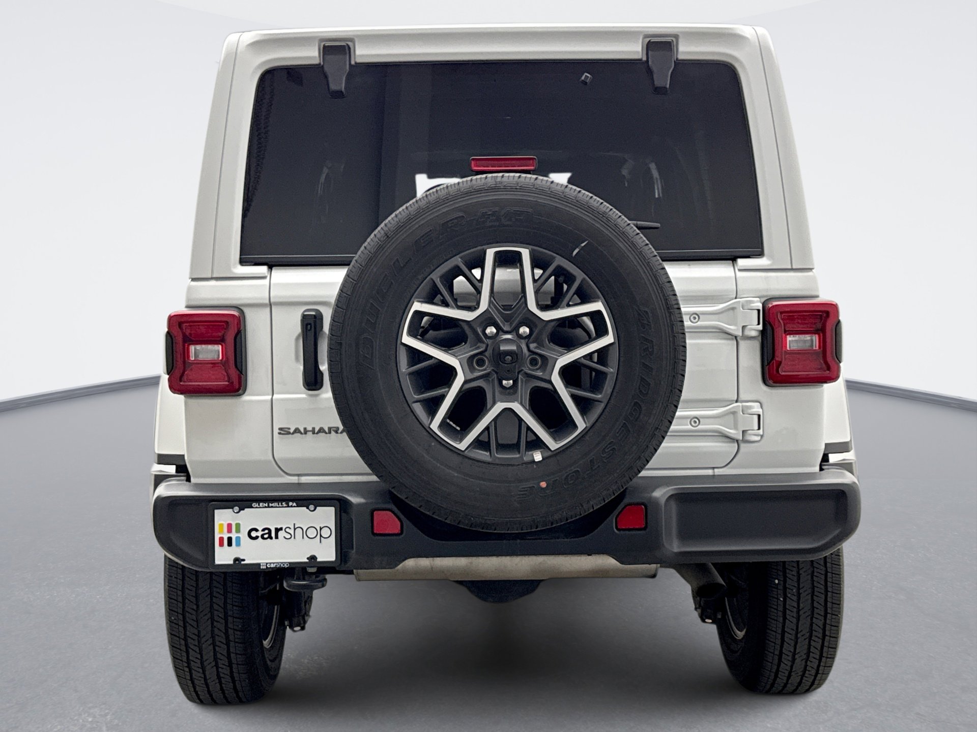 Used 2025 Jeep Wrangler Unlimited Sahara image 4
