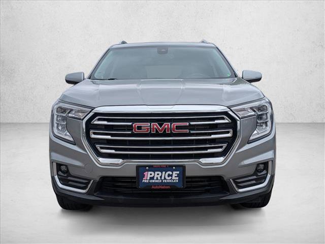 Used 2023 GMC Terrain SLT AWD/4WD image 2
