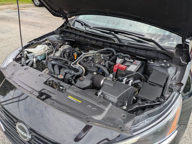 Used 2025 Nissan Altima 2.5 SV AWD/4WD image 38