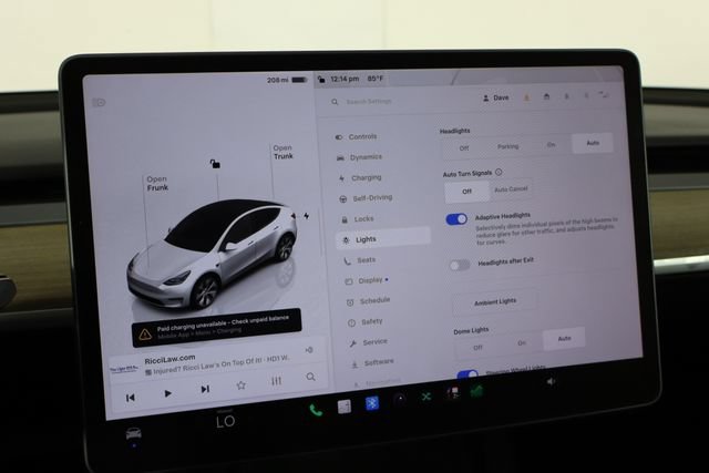 Used 2023 Tesla Model Y 2WD image 32