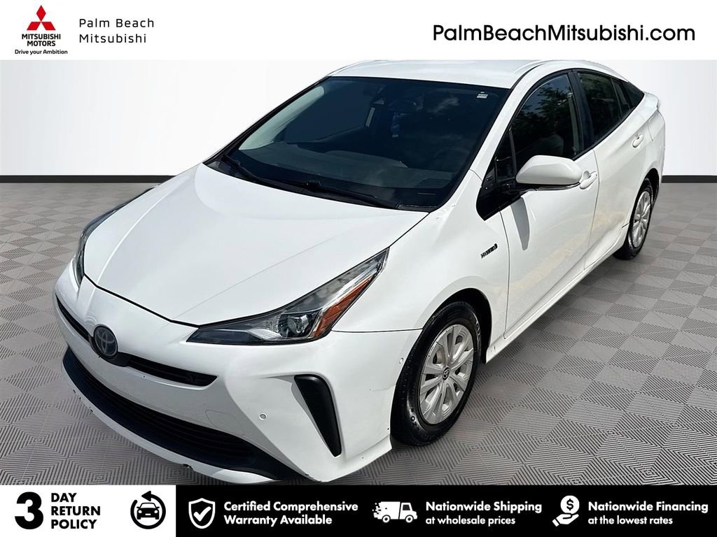 Used 2019 Toyota Prius LE FWD image 1