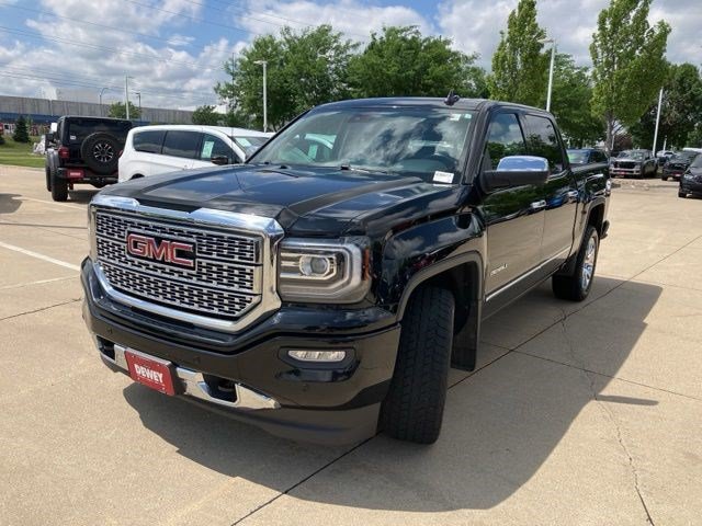 Used 2018 GMC Sierra 1500 Denali w/ LPO, Protection Package AWD/4WD image 3