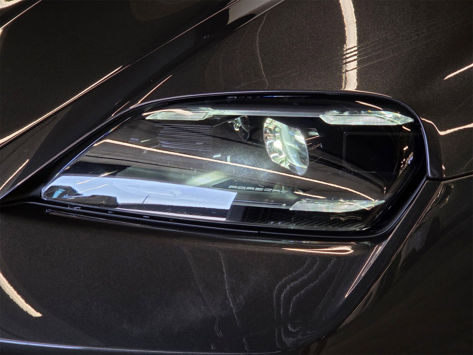 New 2026 Porsche Taycan image 23