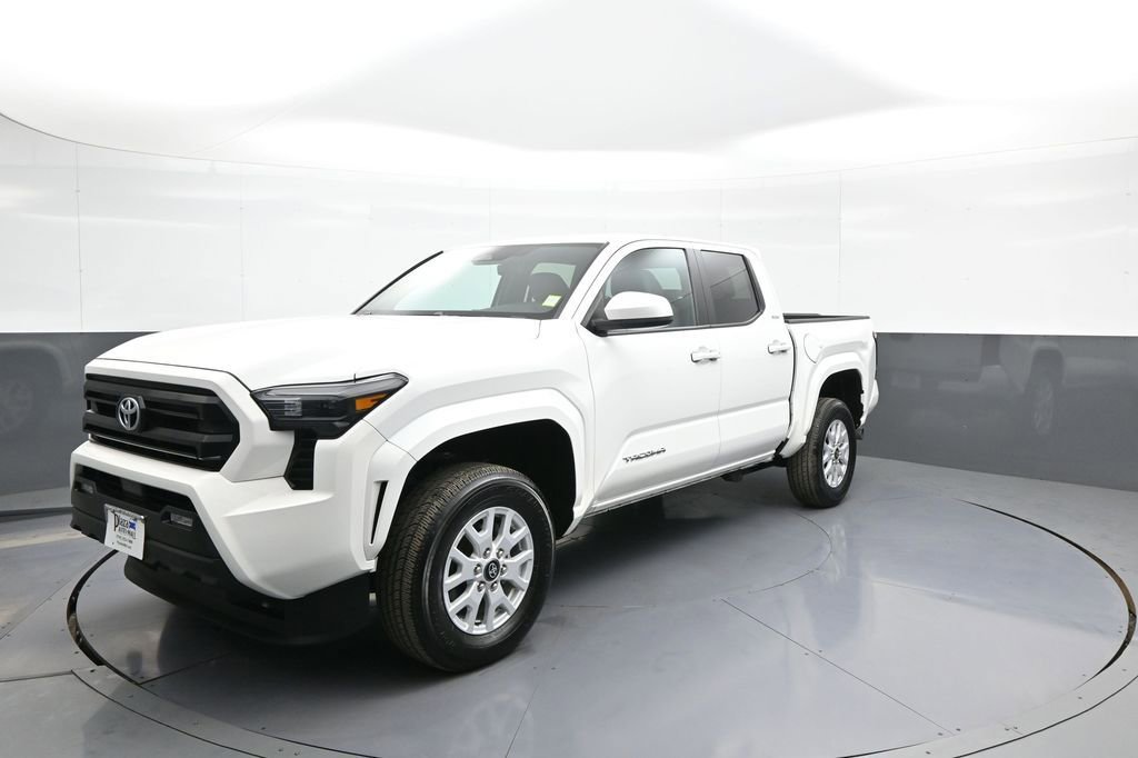 Certified 2024 Toyota Tacoma SR5 image 1