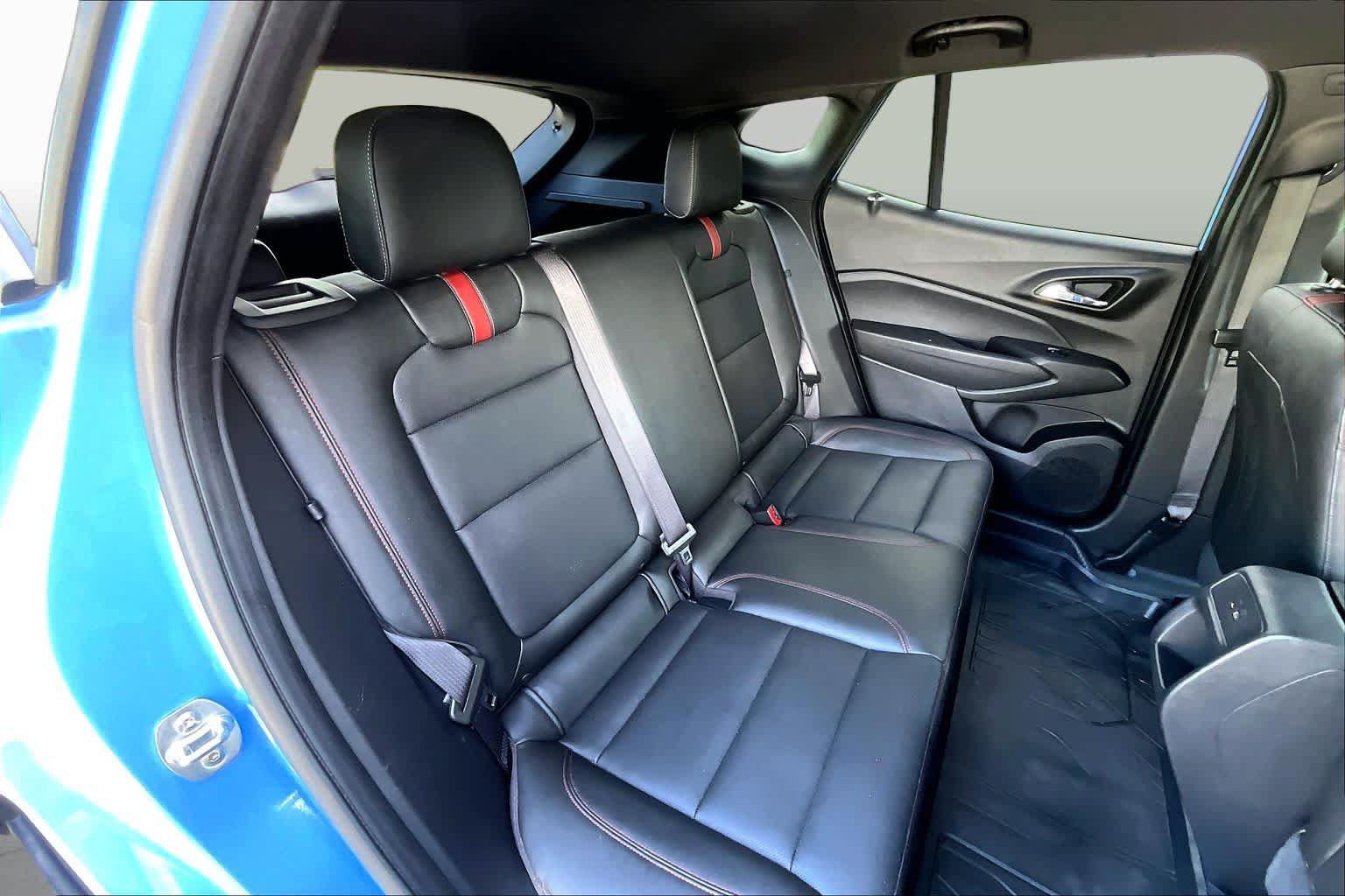 Used 2024 Chevrolet Trax RS FWD image 20