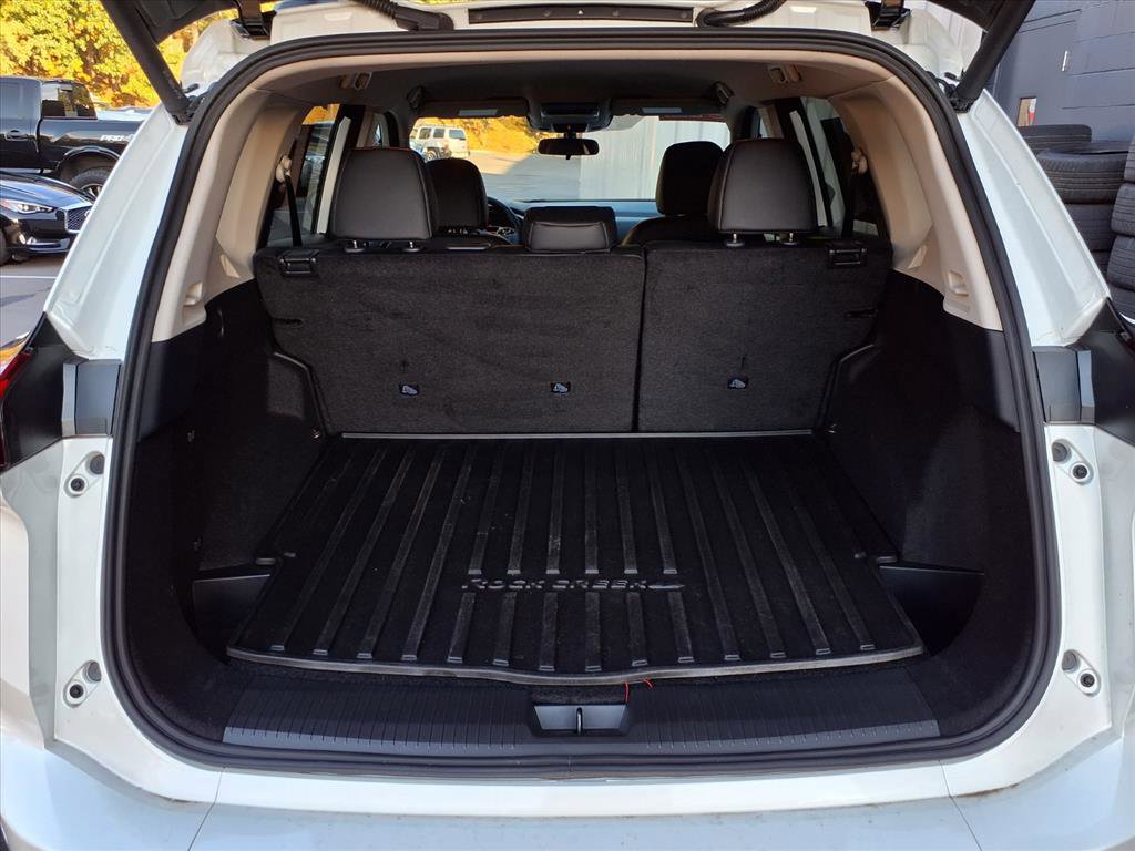 Certified 2025 Nissan Rogue SV image 26