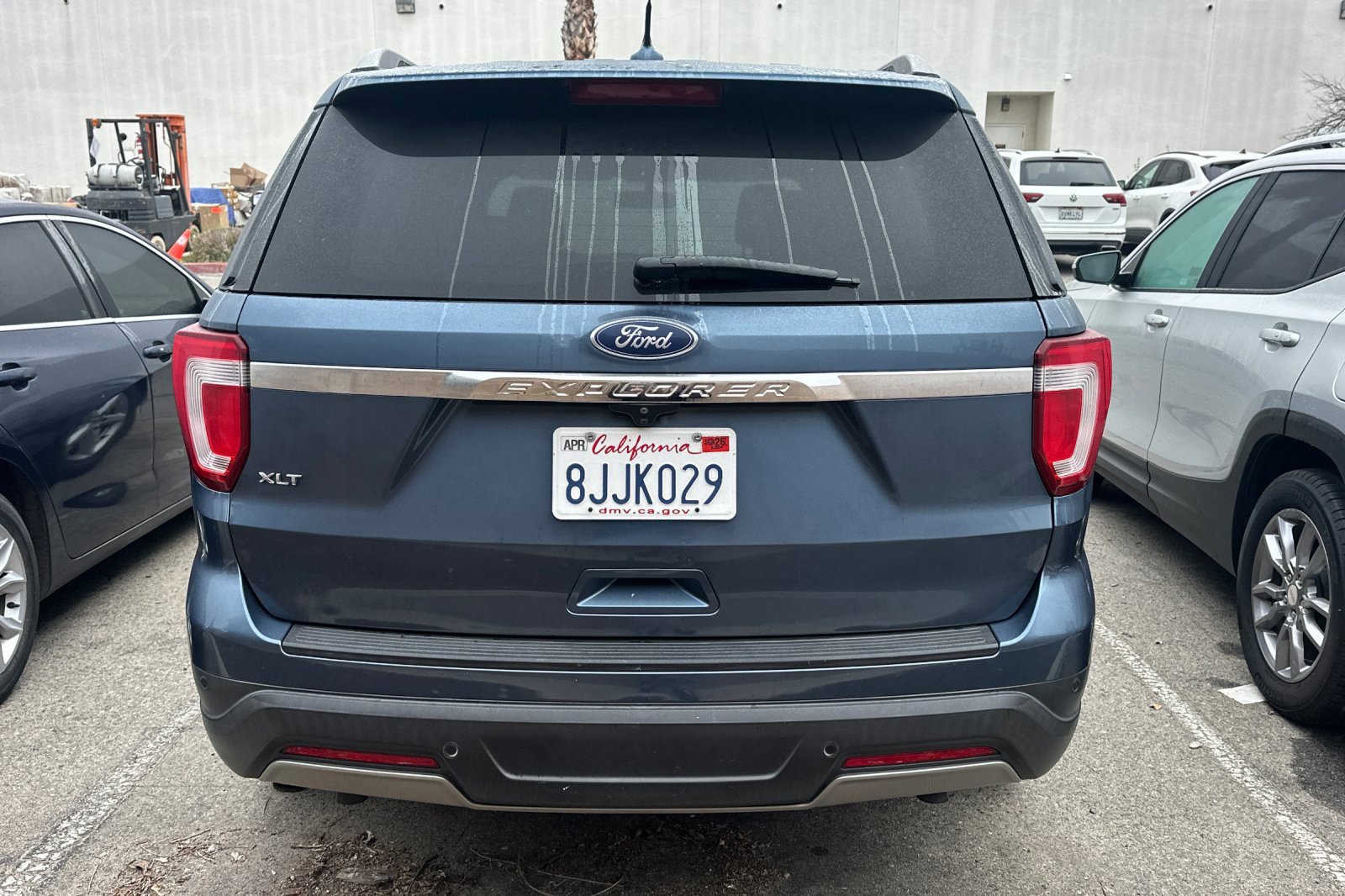 Used 2019 Ford Explorer XLT w/ Equipment Group 201A image 4