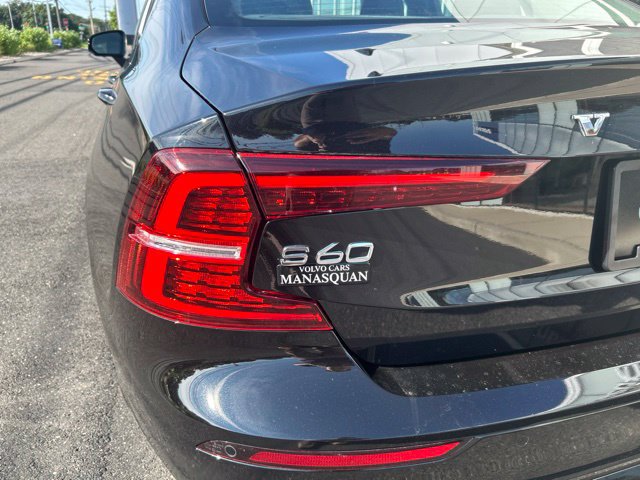 Certified 2024 Volvo S60 B5 Plus w/ Climate Package AWD/4WD image 10