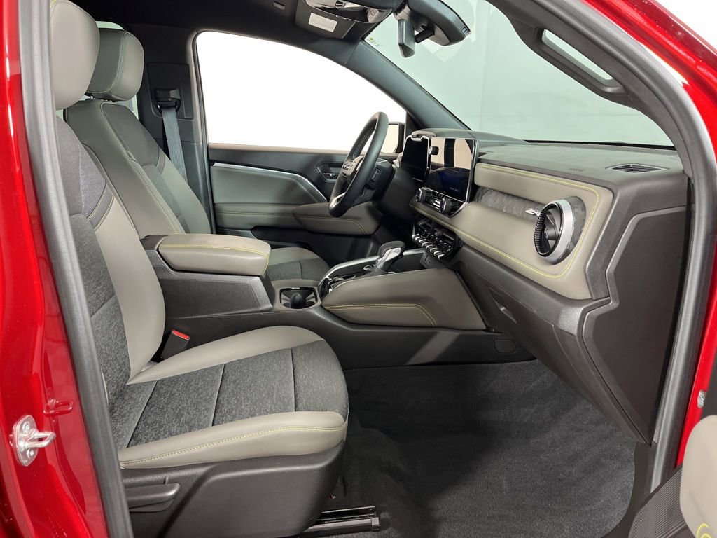 Certified 2024 Chevrolet Colorado ZR2 w/ Technology Package image 6