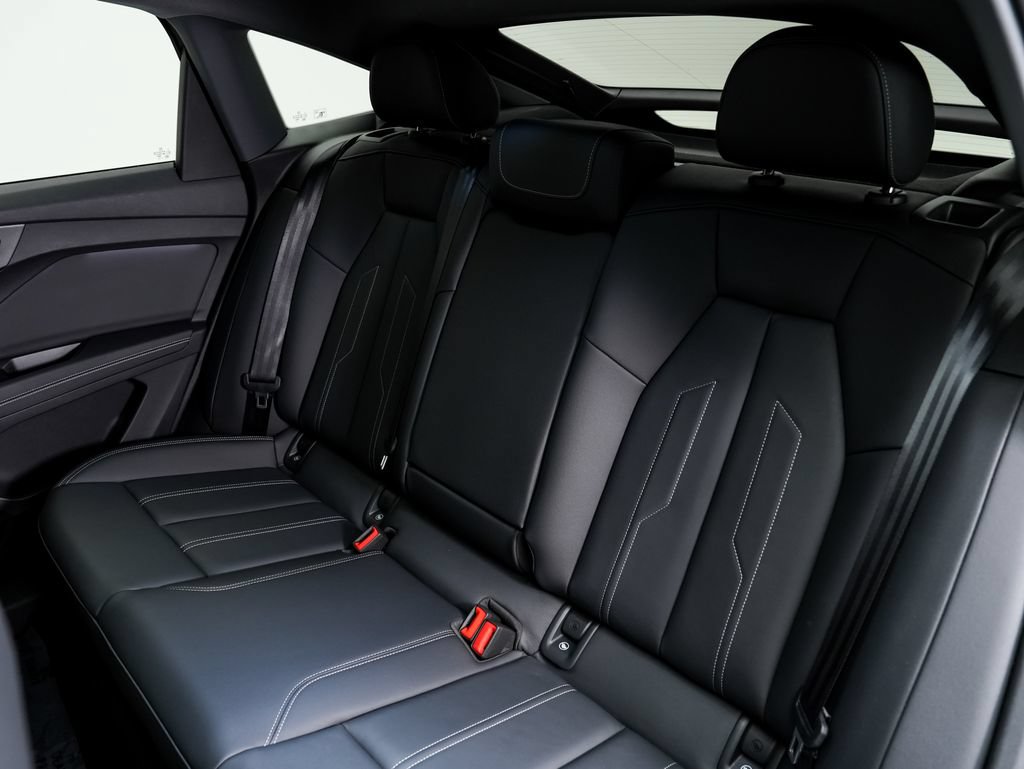 Used 2023 Audi Q4 e-tron Premium Plus w/ Premium Plus AWD/4WD image 20