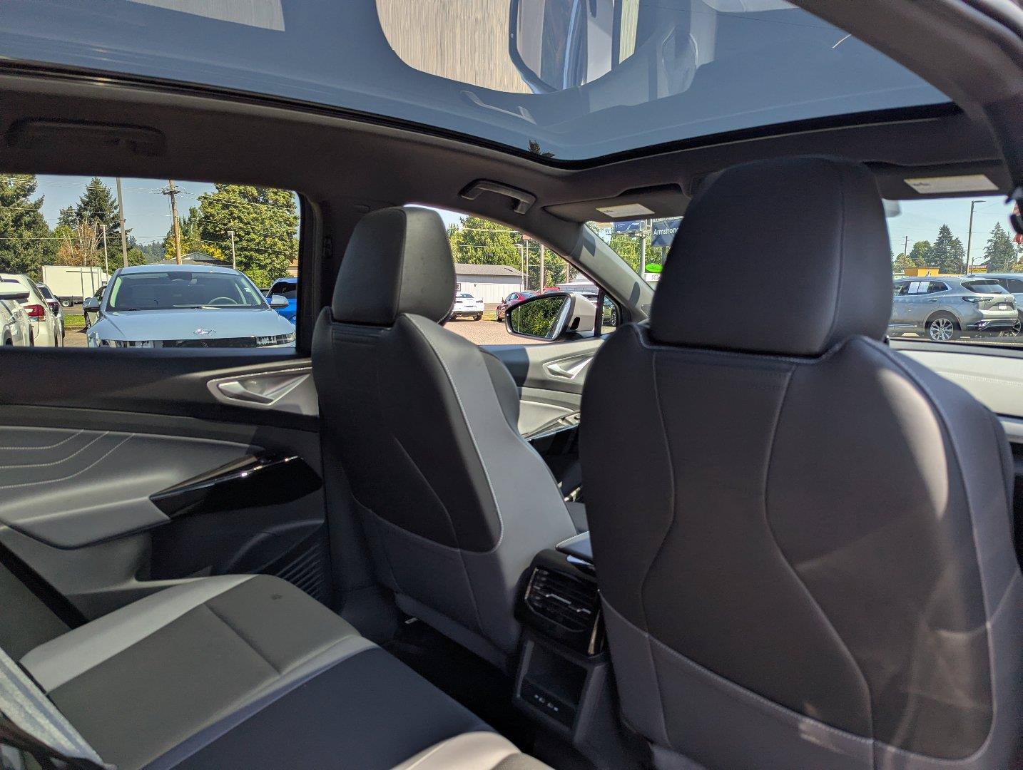 Certified 2023 Volkswagen ID.4 Pro S RWD image 33