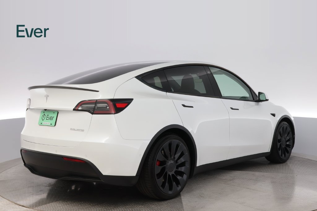 Used 2022 Tesla Model Y Performance AWD/4WD image 3