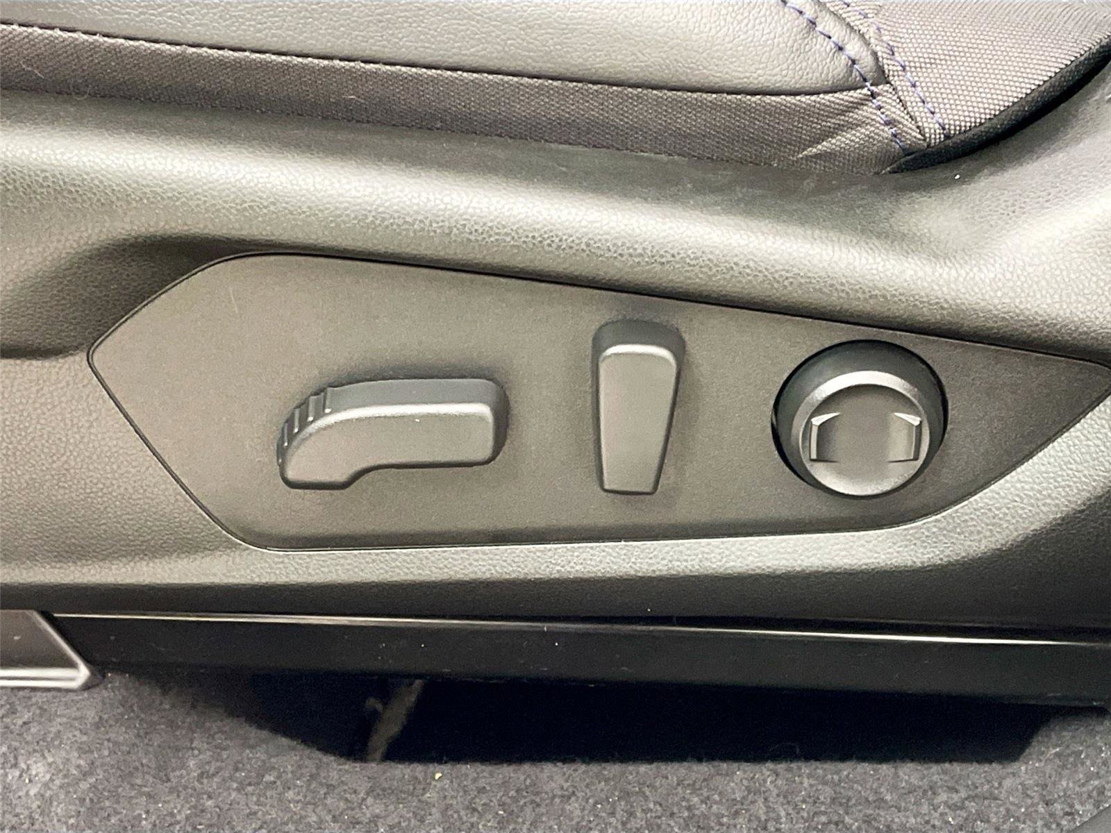 Used 2025 Subaru Forester Premium w/ Convenience Package #1 image 22